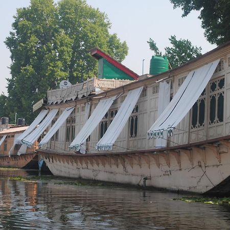 Heaven Breeze Group Of Houseboats Hotel Srinagar  Exterior photo